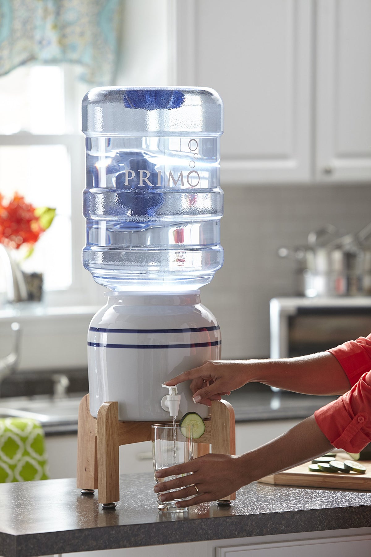 Ceramic Countertop Water Jug Dispenser with Stand V9540