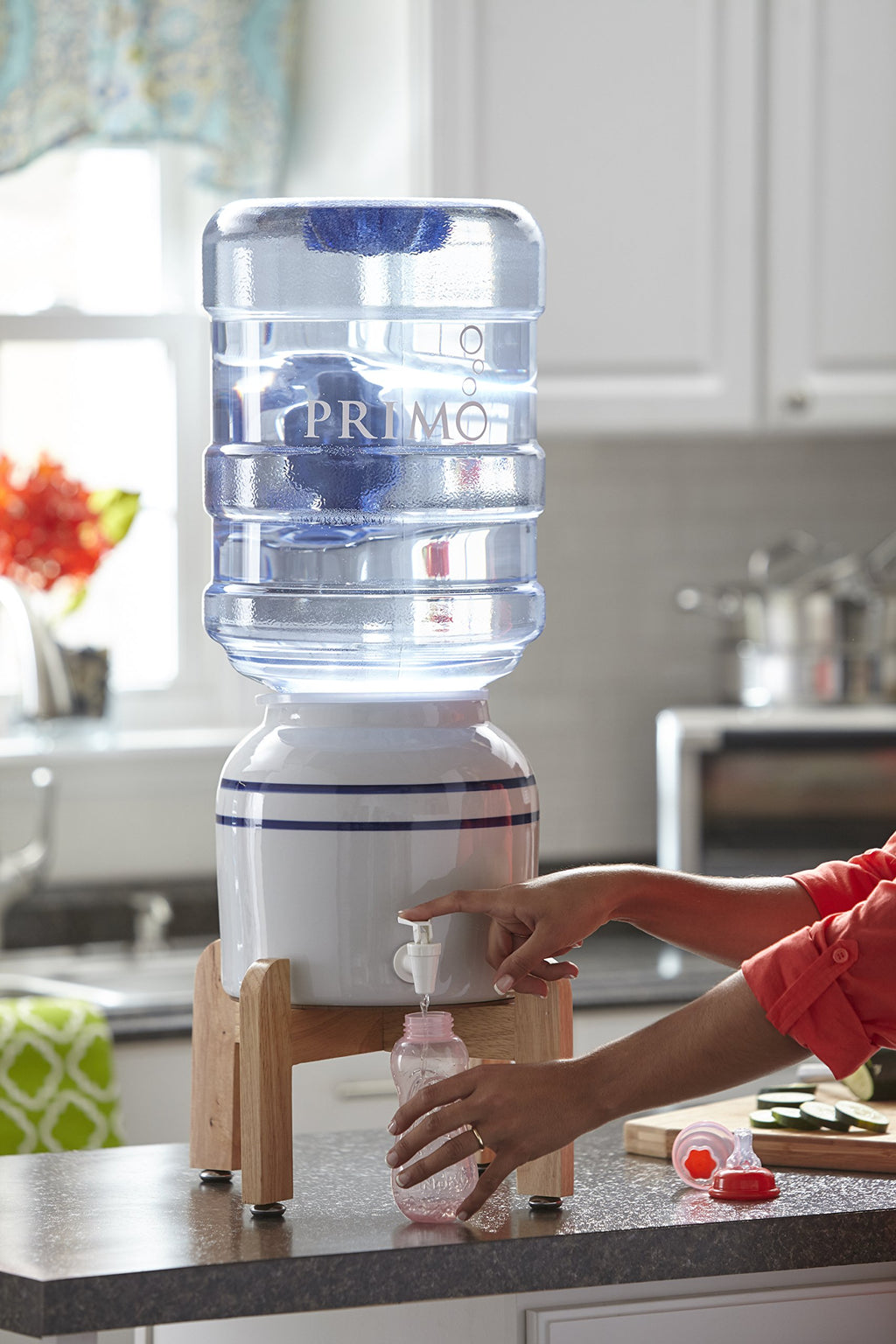 Ceramic Countertop Water Jug Dispenser with Stand V9540